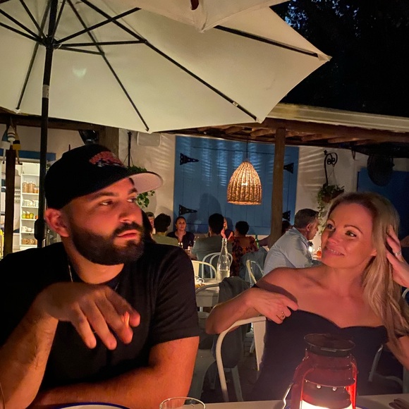 Lulu’s Classic Glam Black Off-the-Shoulder Bodycon Dress - Picture 5 of 5